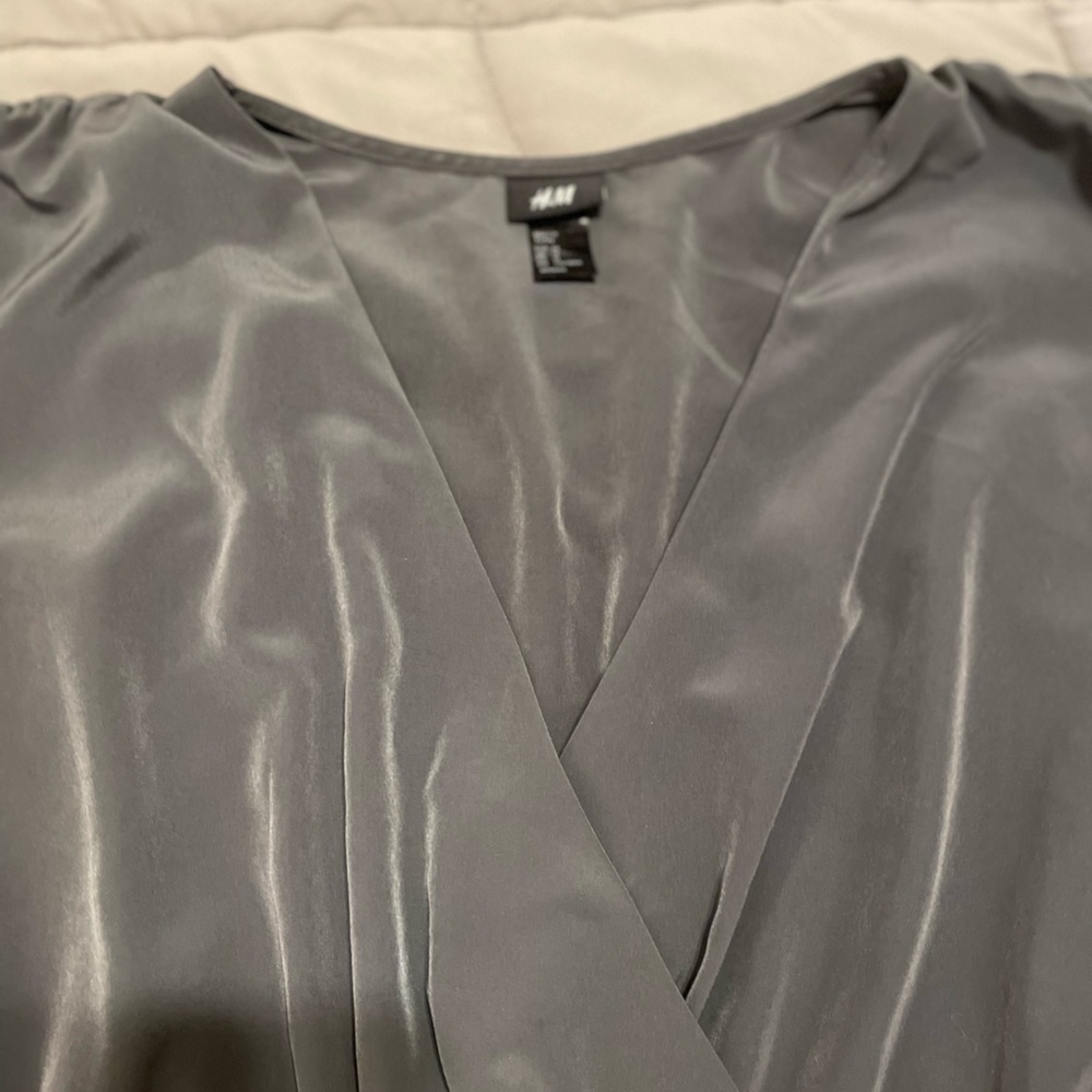 H&M Gray Wrap Dress - Picture 4 of 4